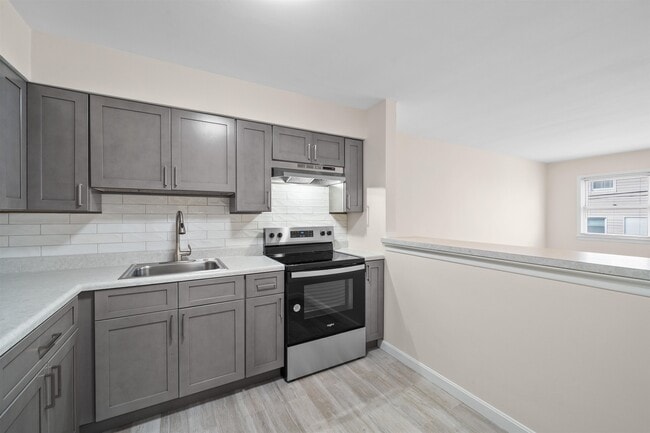 Photo - 34 E 32nd St Unit B2