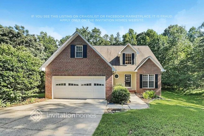 Building Photo - 6984 Forest Manor Dr