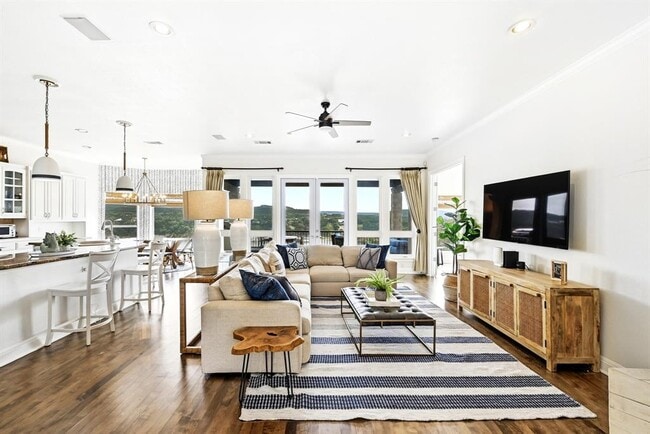 17902 Crystal Cove