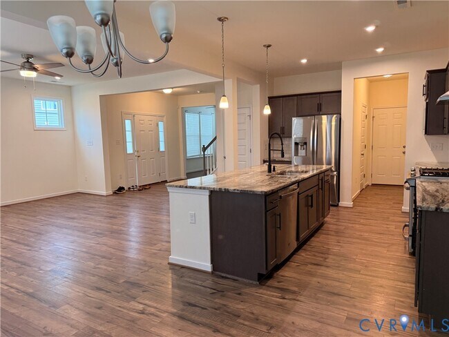 Photo - 18417 Palisades Ct