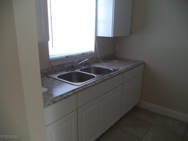 11411 Linda Loma Dr