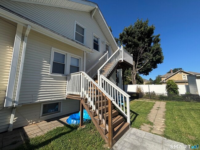 16-18-18 Hayes Dr