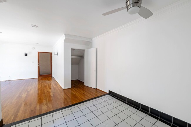 Photo - 1008 N Stanley Ave Unit 1a