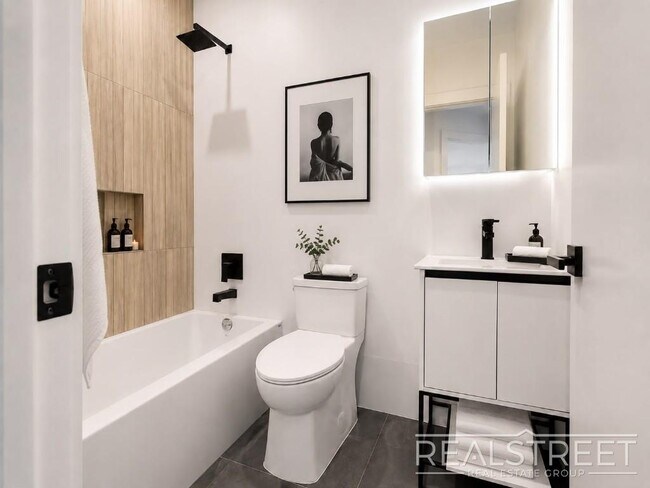Photo - Modern Two-Bedroom with In-Unit Laundry and G Train Access — Available September 1 Unit 3B