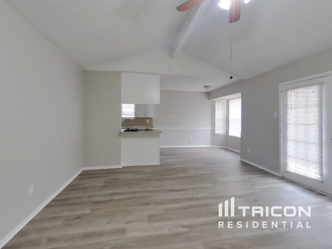 Photo - 6212 Douglas Dr