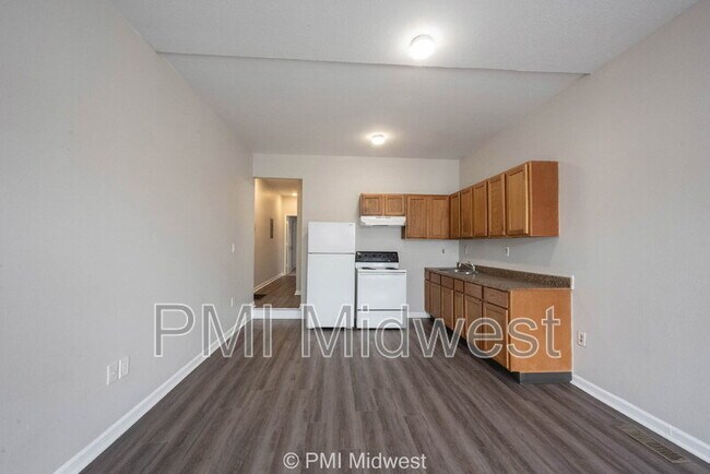 Photo - 3014 W 10th St Unit 1