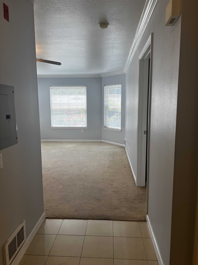 Photo - 555 10th St Unit 318