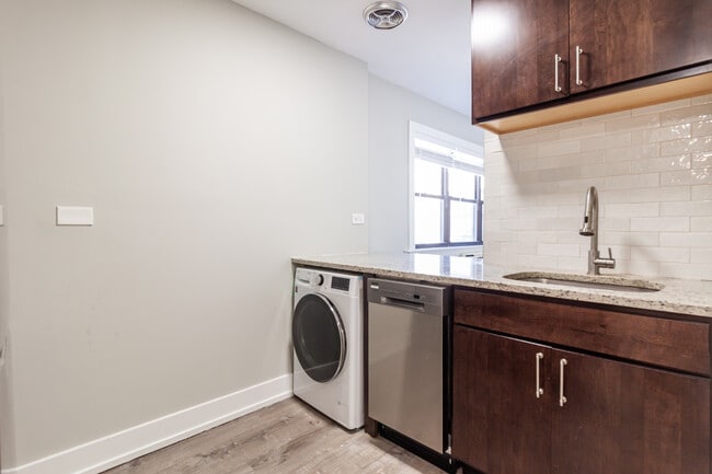 Photo - 454 W Barry Ave