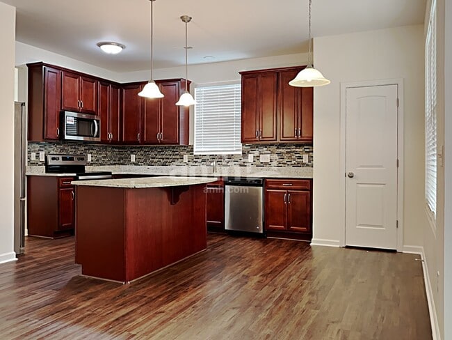 Photo - 5 Chadbrook Ct