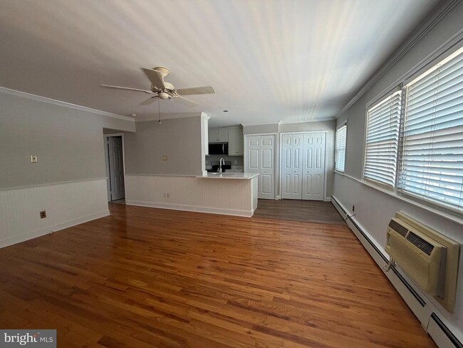 Building Photo - 403 S Main St Unit 105