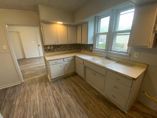 Photo - 56 Bismark St