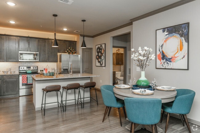 Photo - Sapphire Bay Apartments
