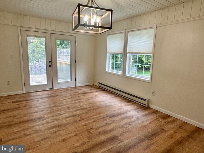 Building Photo - 1380 Sand Hill Rd Rental