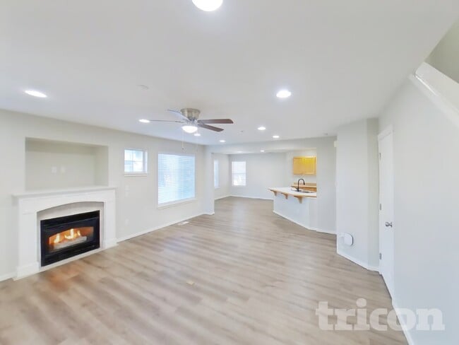 Photo - 2213 Anderson Ave