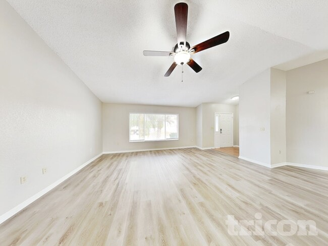 Photo - 4424 Ohara St