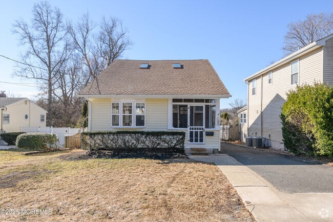 Building Photo - 97 E Garfield Ave Rental