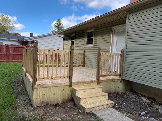 Photo - 311 Ventura Dr