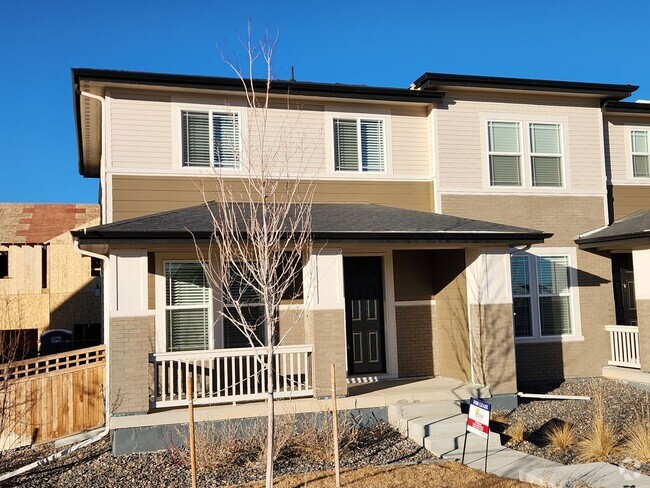 Building Photo - Brand new paried home in Painted Prairie.