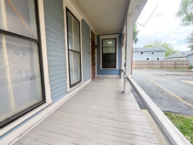 Building Photo - 637 McHenry Ave Rental