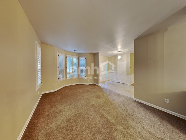 Photo - 401 Lochmere Ct