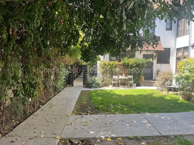 Photo - 420 Orange Ave Unidad 5