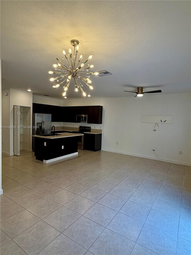 Photo - 405 NE 208th Terrace