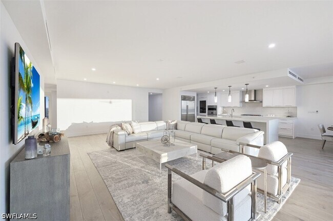 Photo - 13935 Old Coast Rd Unidad 1703