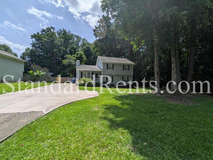 Huge yard! - Huge yard!