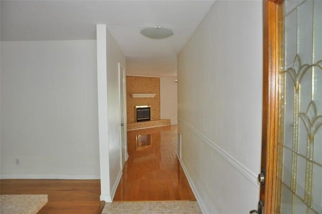 Photo - 5519 Caversham Dr