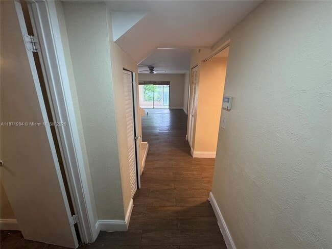 Building Photo - 6521 Racquet Club Dr Rental