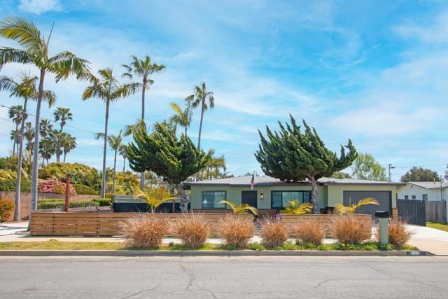 Photo - 907 California St