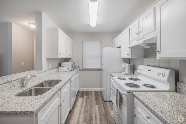 2BR, 2BA - 1,100SF - Kitchen