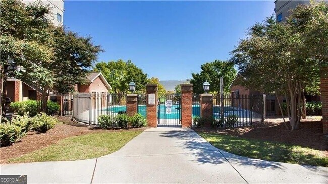 Photo - 898 Oak St SW Unit 1307