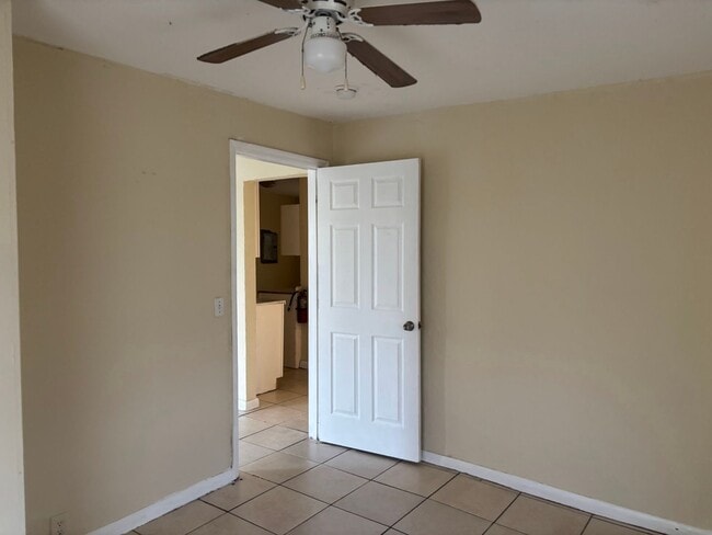 Photo - 1125 W 28th St Unit C BACK DUPLEX Apt #1 FRONT