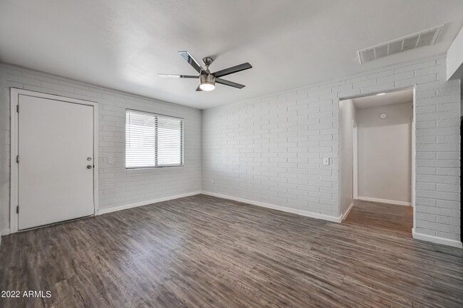 Photo - 1744 W Glendale Ave Unidad 10