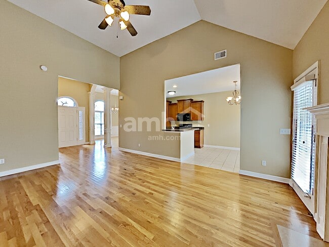 Photo - 165 Bland Dr