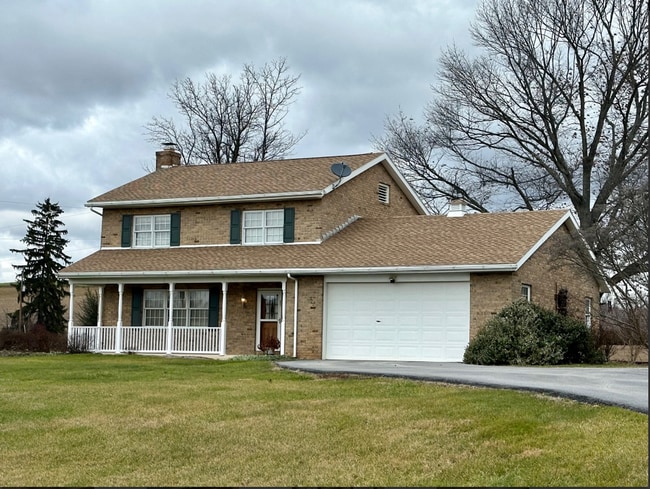 Building Photo - 1448 Abbottstown Pike