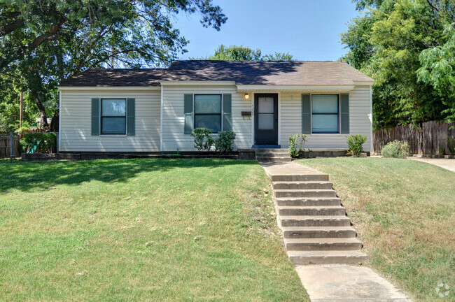 Building Photo - Post War in Ridglea West Rental