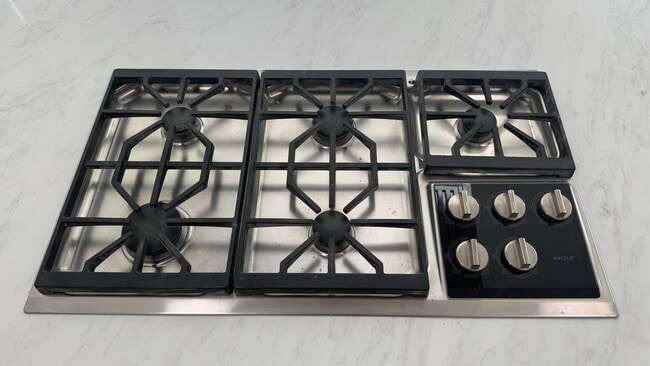 Wolf Stove - 716 Glenway Dr Unit 1