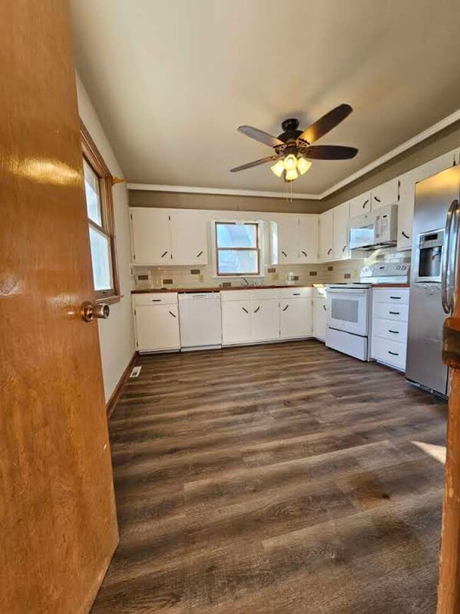 Photo - Beautiful 5 Bedroom 2.5 Bath Home