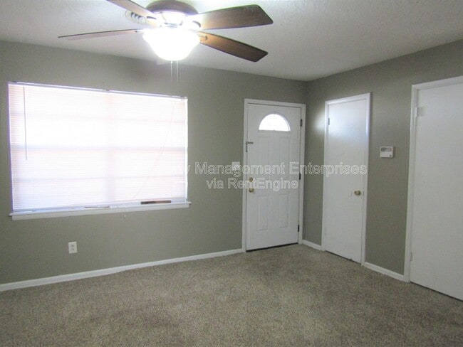 Photo - 1214 Beaumont St