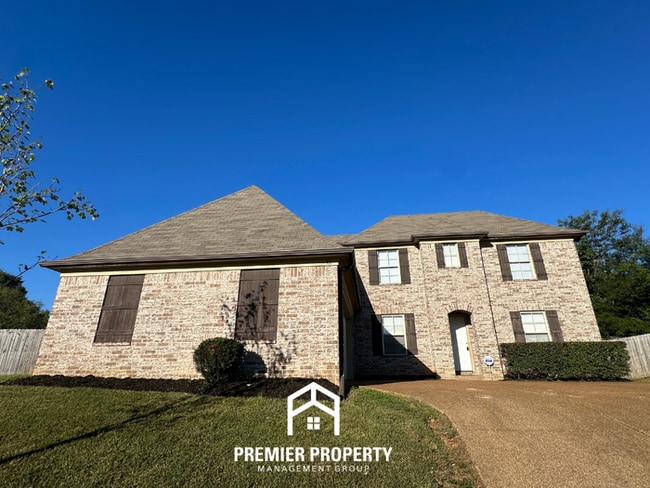 Building Photo - 411 Springer Cv