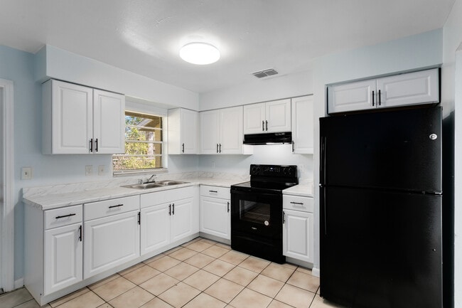 Photo - 3215 Pershing St Townhome