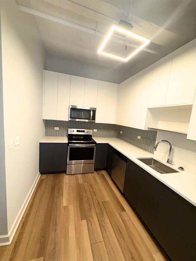 Photo - 160 Lafayette St Unit 306