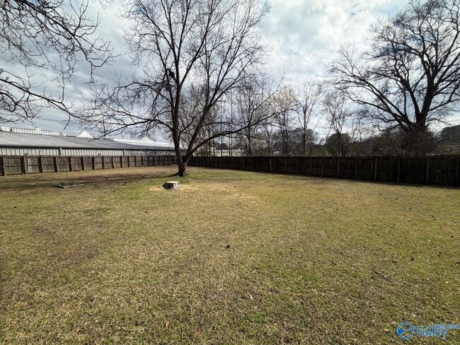 Photo - 756 Morris St SW