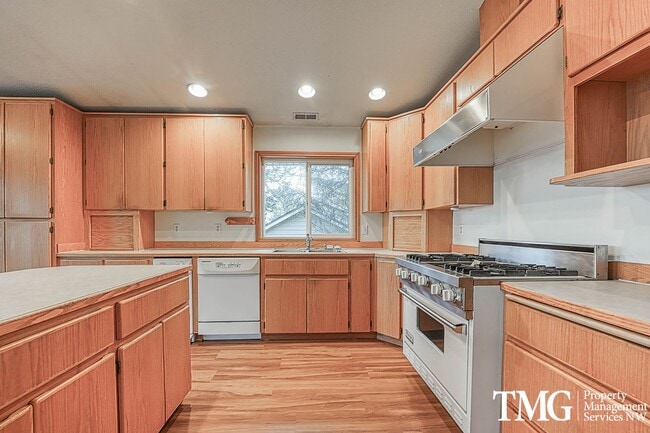 Photo - DoNguyen2 Unidad 1796 N 10th Street