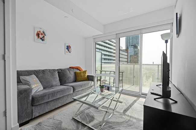 Photo - 501 Yonge St Unit SI ID1571748P