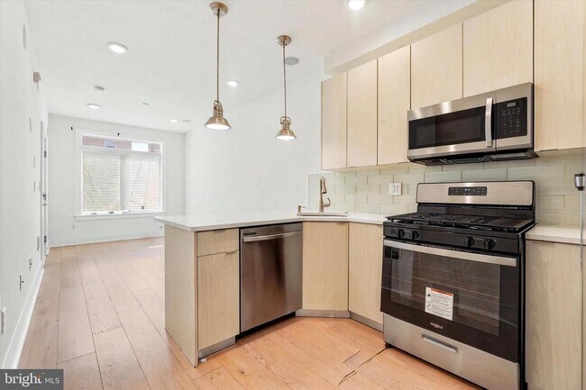 Photo - 1843 E Huntingdon St Unit A