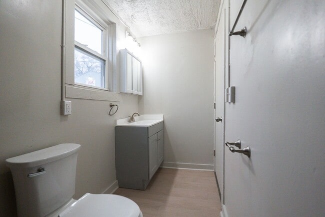 Photo - 1224 Cleveland Ave NW Unidad 1