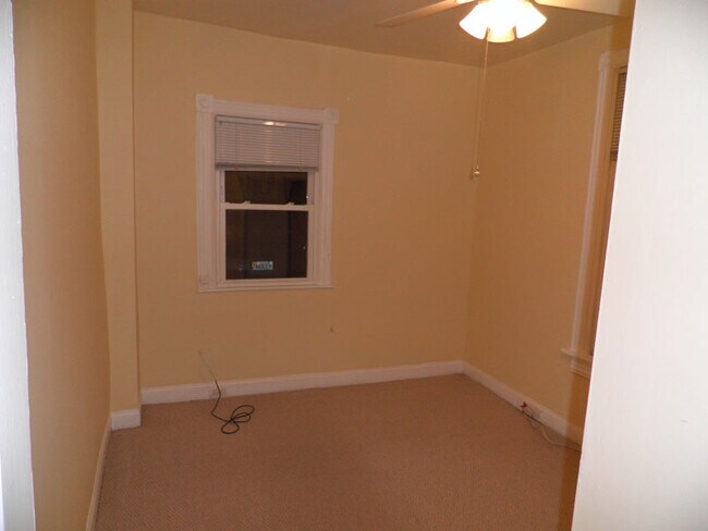 309 Constitution Ave NE Unidad 1